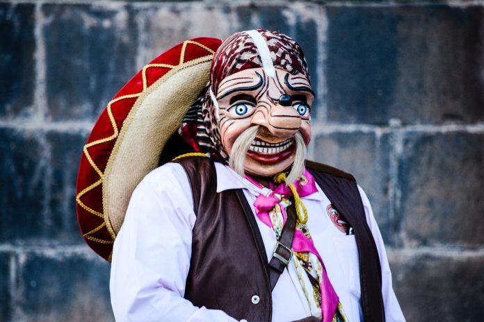Person wearing mask Person wearing mask