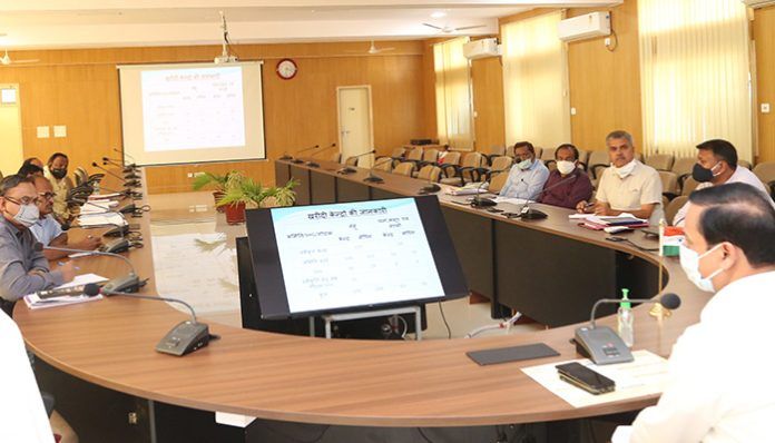 Ensure all basic facilities at the procurement centers