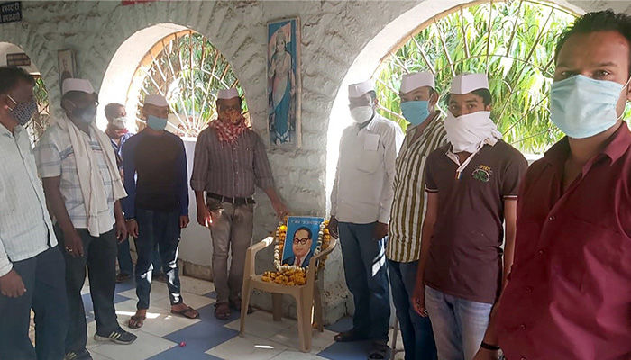 कांग्रेस सेवादल ने वैक्सीनेशन स्थल पर मनाया अंबेडकर जी की जन्म जयंती
