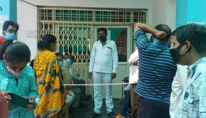 Govt. Seva Dal handled arrangements at the vaccination site of Pali Clinic
