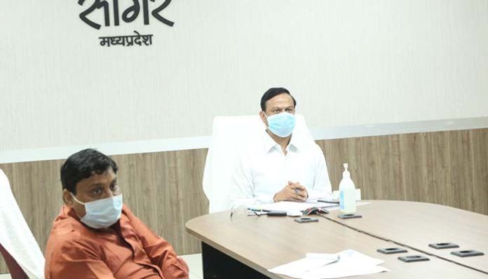 Kovid Care Center with a capacity of 100 beds to be set up in each block of the district