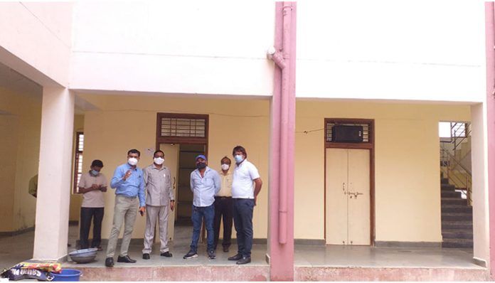 Municipal Corporation Commissioner and Municipal Officer inspected Gyanodaya Hostel