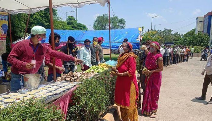 Sakal Jain Samaj Sagar completes 33 days of human service