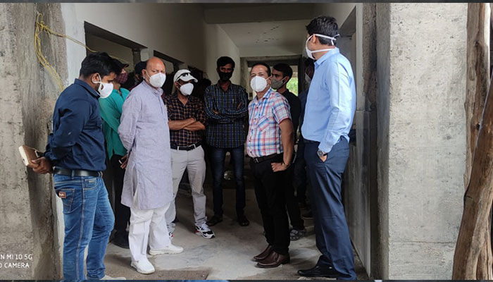 निर्माणाधीन शहरी सामुदायिक स्वास्थ्य केन्द्र का विधायक प्रदीप लारिया ने किया निरीक्षण