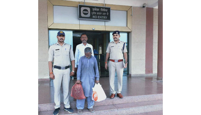23 साल से पाकिस्तान की जेल में बंद प्रहलाद राजपूत की  वतन वापसी, भाई की आंखों में झलके आंसू और लगा लिया गले