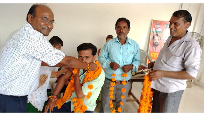 वैक्सीन लगवाने वालों का किया सम्मान