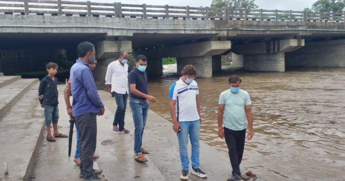 Corporation Commissioner gave necessary instructions after inspecting Lehdara Naka immersion site, ghat beautification and cleanliness of the city