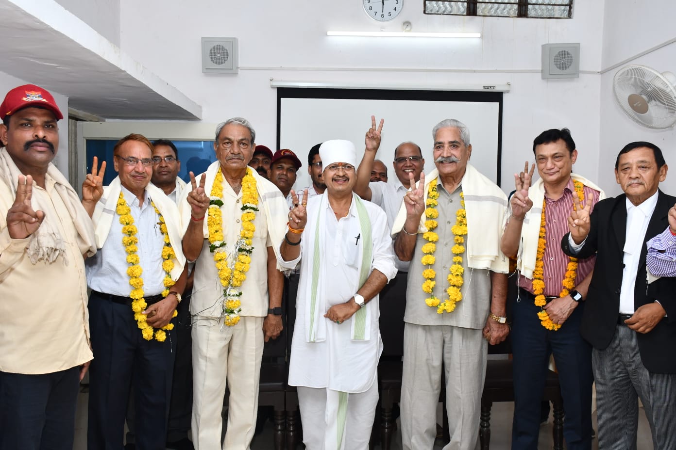 कारगिल विजय दिवस के अवसर पर विधायक शैलेंद्र जैन ने किया पूर्व सैनिकों का सम्मान