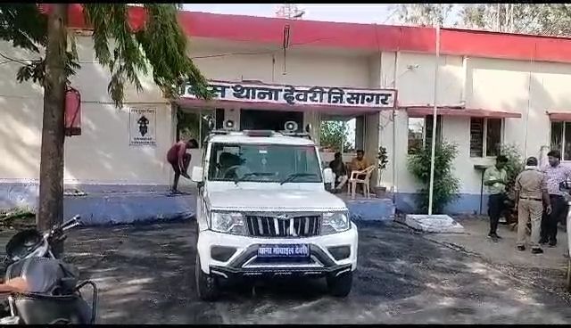 सागर में 19 वर्षीय छात्रा ने फांसी लगाकर की आत्महत्या : परिजन ने बताया पूरक परीक्षा में फेल होने से थी हताश 