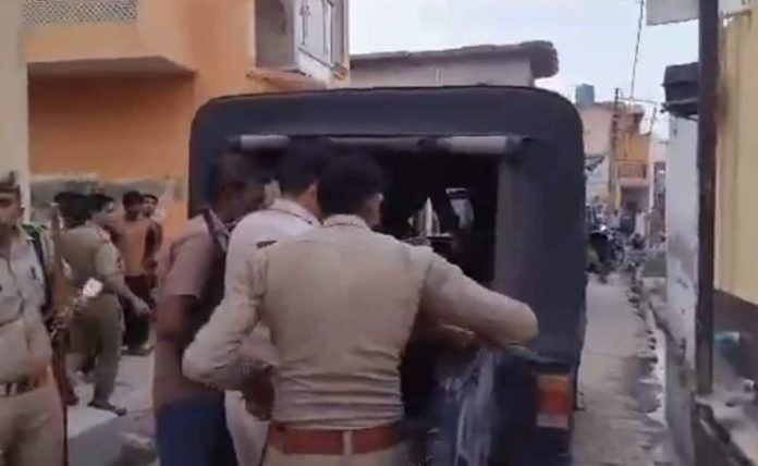 ag4rp1vg_brother-killed-sister-in-muzaffarnagar_625x300_29_June_23