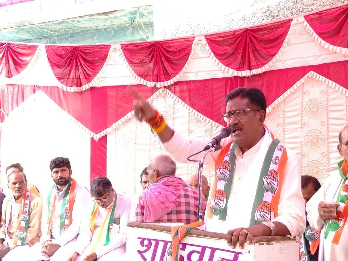 भाजपा नेताओं के पास किराये के पैसे नही थे स्कार्पियो और फार्चूनर में घूम रहे है- हर्ष यादव