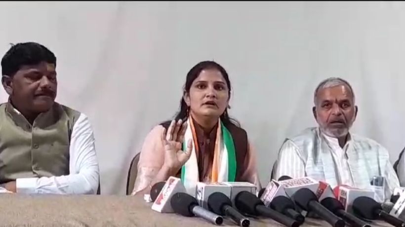 कांग्रेस प्रत्याशी ज्योति पटेल ने प्रेसवार्ता कर भाजपा प्रत्याशी गोपाल भार्गव पर निशाना साधा