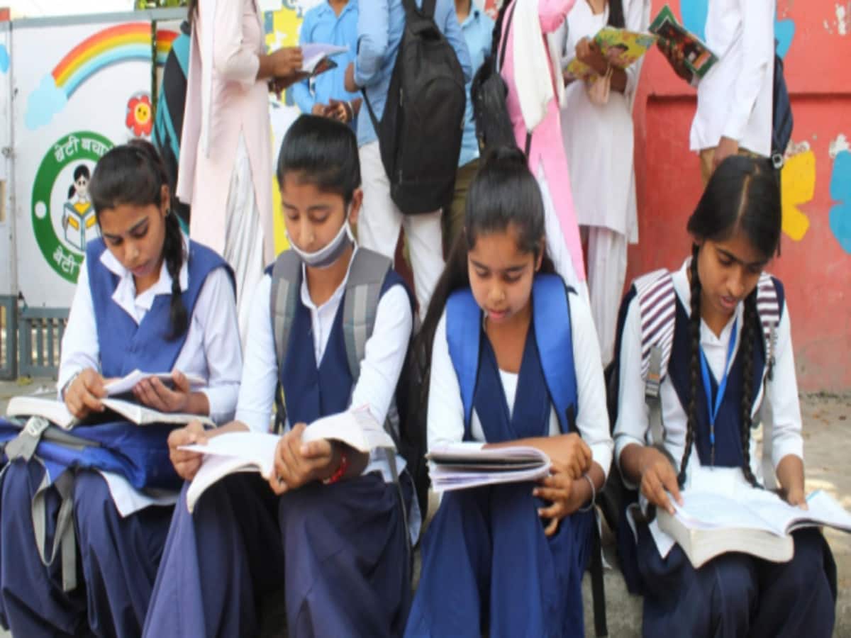 school_exam_1666704896