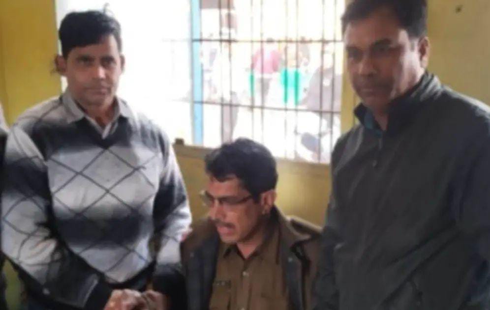 MP: लोकायुक्त ने सहायक उपनिरीक्षक को 10 हजार की रिश्वत लेते पकड़ा