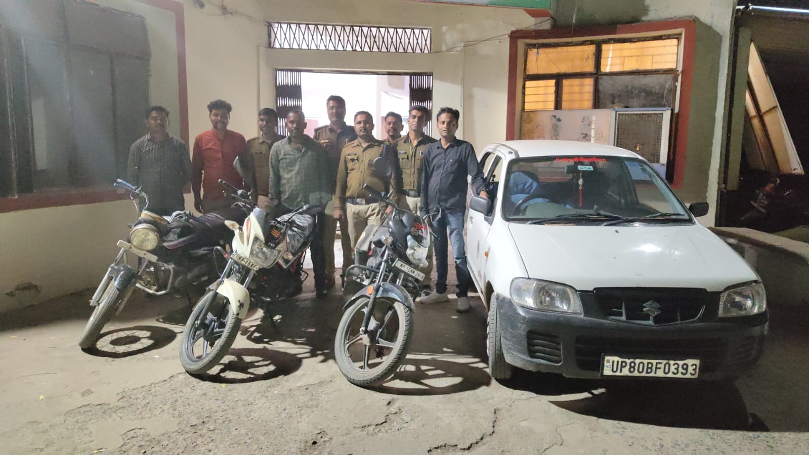 सागर पुलिस ने जुआ फड़ पर दविश दी, नकदी, गाड़िया भी बरामद