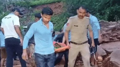 अब एमपी के इस जिले में गिरी 400 साल पुरानी दीवार,5 की मौत