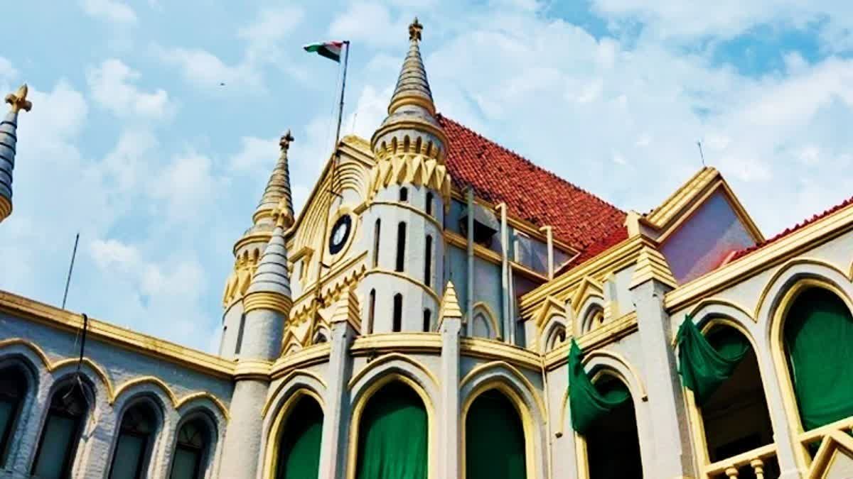एमपी में दो से अधिक संतान पर बर्खास्तगी पर हाईकोर्ट का बड़ा फैसला, शिक्षक को राहत