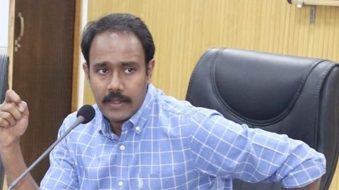 भारत निर्वाचन आयोग द्वारा दिए गए निर्देशों का सभी अधिकारी अनिवार्य रूप से करें पालन  – कलेक्टर एवं जिला निर्वाचन अधिकारी संदीप जी आर
