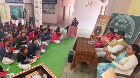 एक भारत श्रेष्ठ भारत के अन्तर्गत विद्यालय की छात्रा आस्था तिवारी का संभाग स्तर पर नागालैण्ड राज्य के दो दिवसीय भ्रमण हेतु हुआ चयन