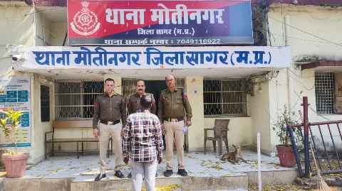जिलाबदर आदेश की अवहेलना करने वाला आदतन अपराधी गिरफ्तार, पुलिस की सतर्कता से टली संभावित गंभीर घटना