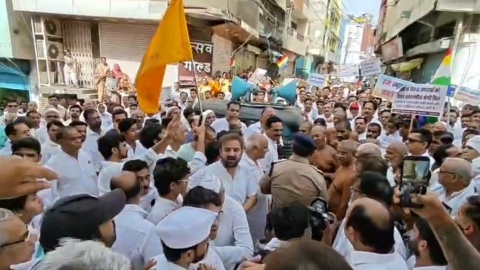 जैन साध्वियों की मौत पर सागर में उबाल, मौन जुलूस निकालकर संत सुरक्षा की उठी मांग