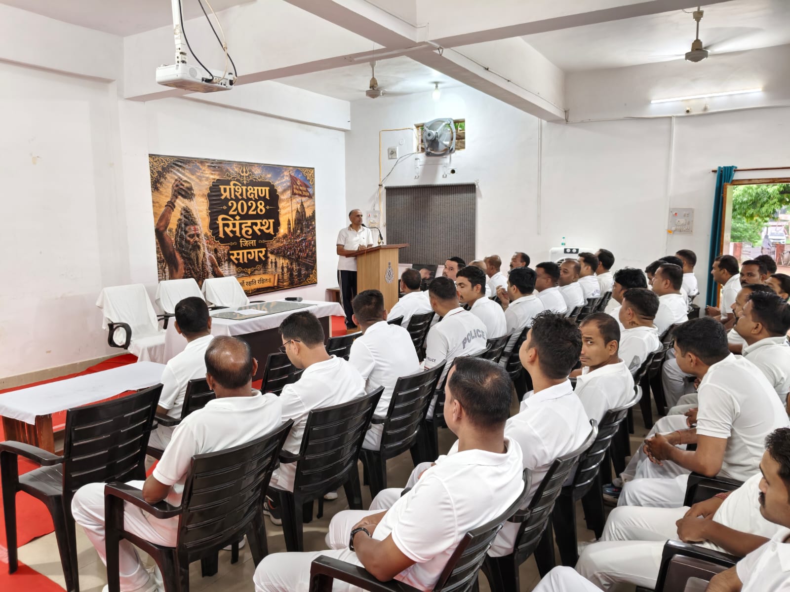 सिंहस्थ-2028 की तैयारियां तेज: पुलिस लाइन सागर में पांचवें सप्ताह का प्रशिक्षण संपन्न, 88 पुलिसकर्मी हुए प्रशिक्षित