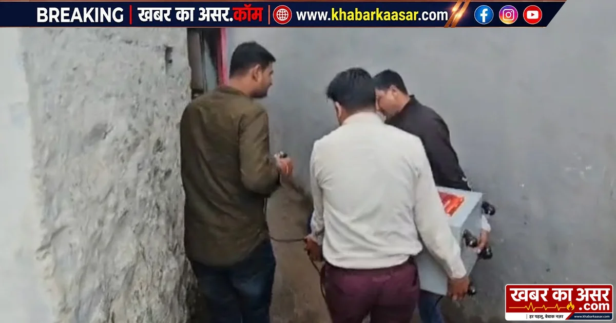 सागर में बंदूक के साथ फोटो डालना पड़ा भारी, घर पहुंची पुलिस तो मिला एक करोड़ कैश; जांच में जुटे विभाग